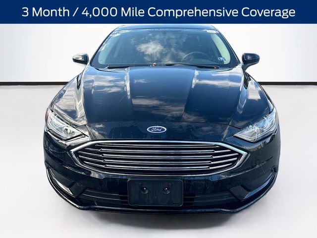 2018 Ford Fusion SE photo 2