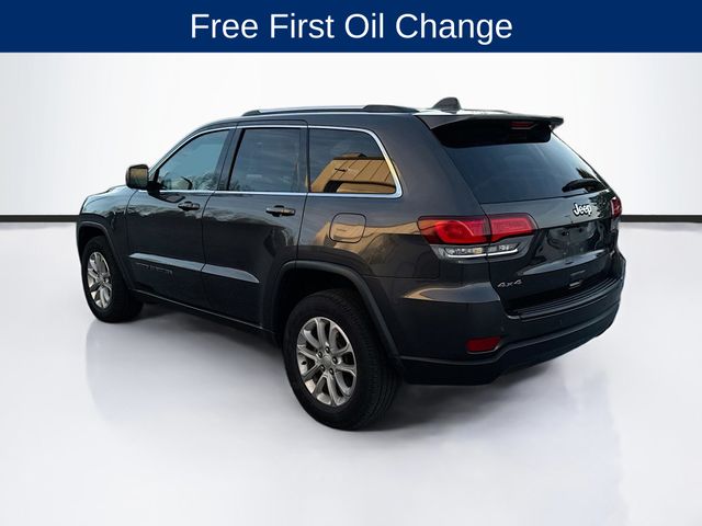 2021 Jeep Grand Cherokee Laredo X photo 2