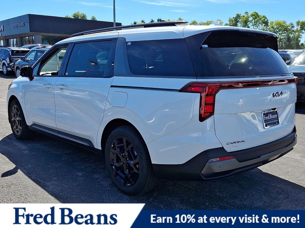 New 2027 Kia Carnival Hybrid SX Van Passenger Van