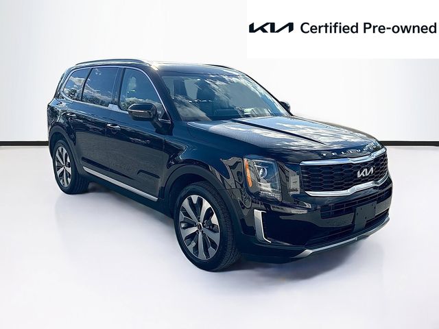 2022 Kia Telluride S's photo