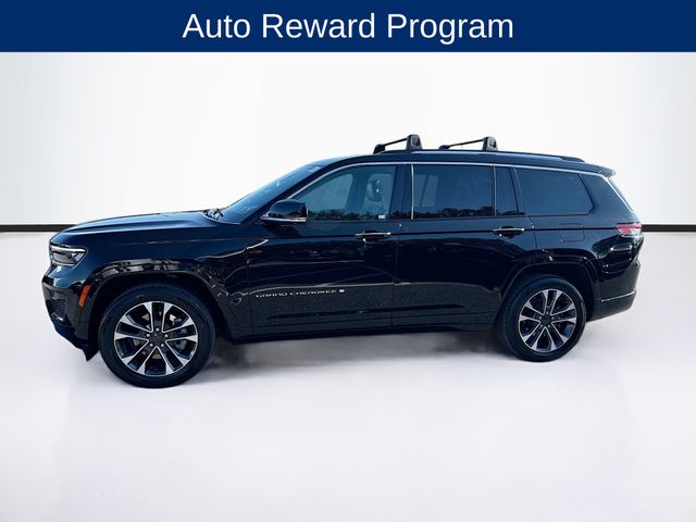 2022 Jeep Grand Cherokee Overland photo 2