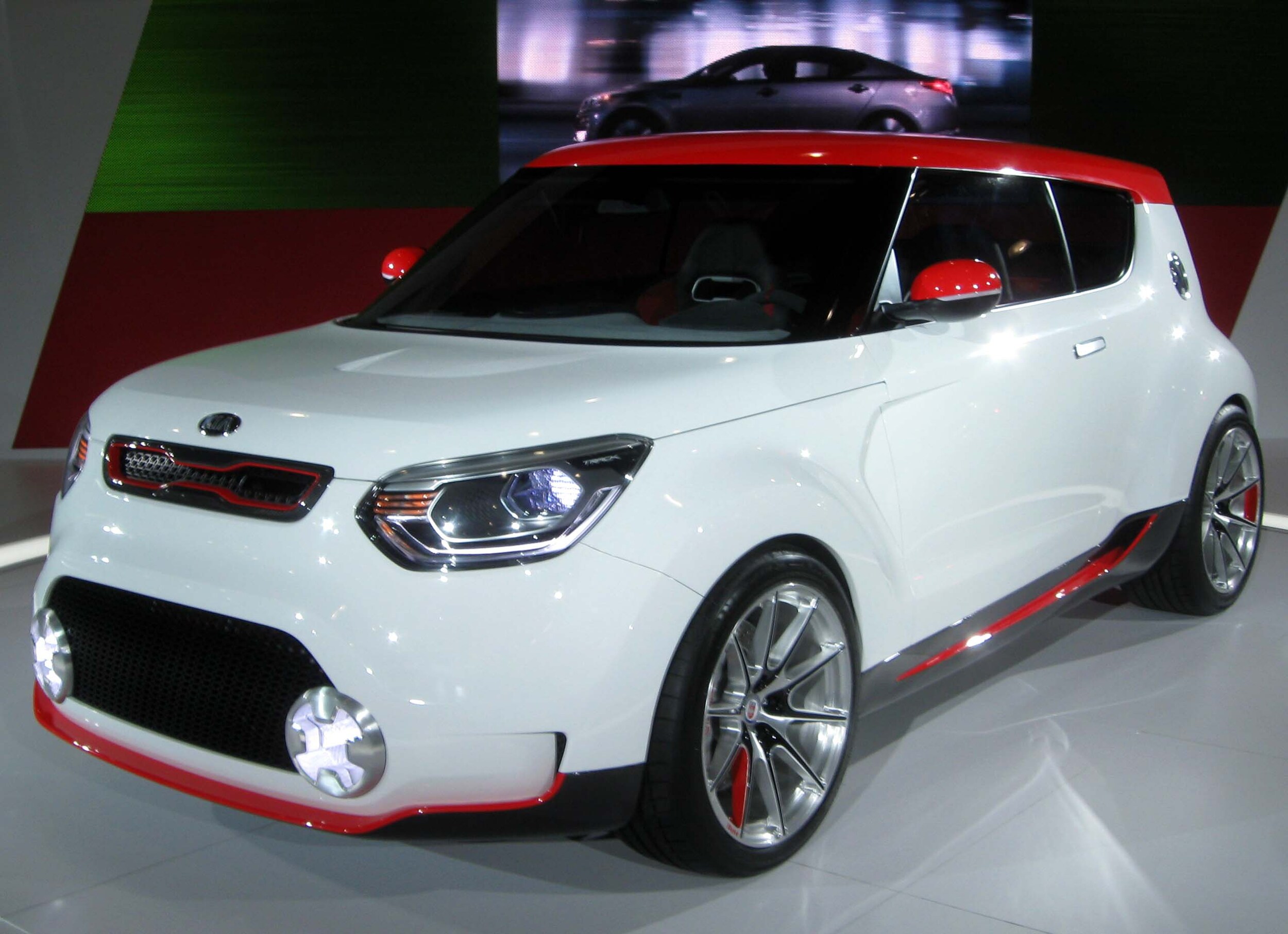 kia trackster concept car