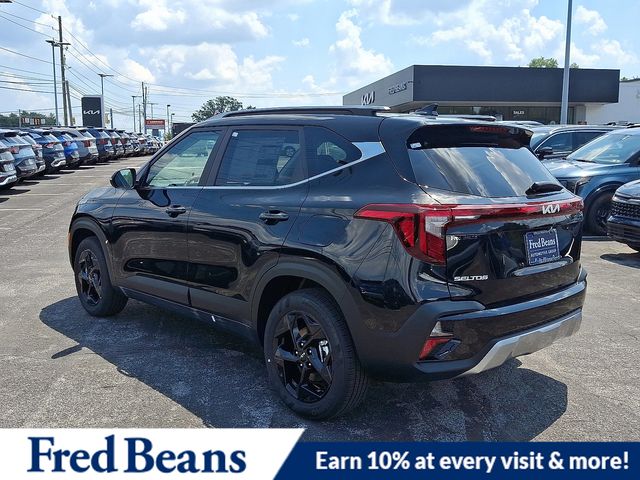 2026 Kia Seltos EX photo 4