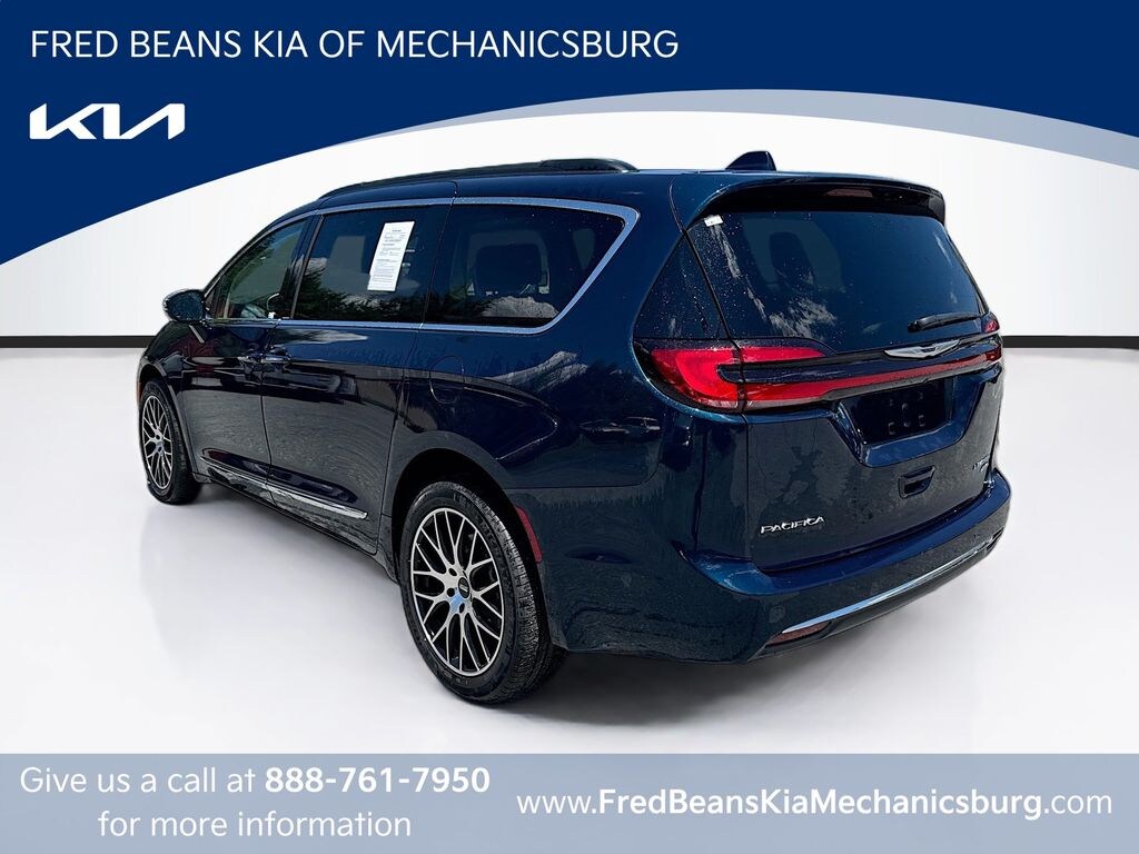 Certified 2022 Chrysler Pacifica Limited Van Passenger Van