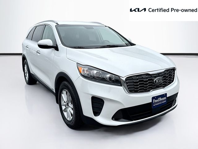 2020 Kia Sorento LX's photo