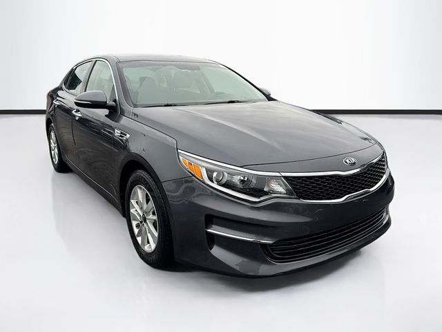 2016 Kia Optima LX's photo