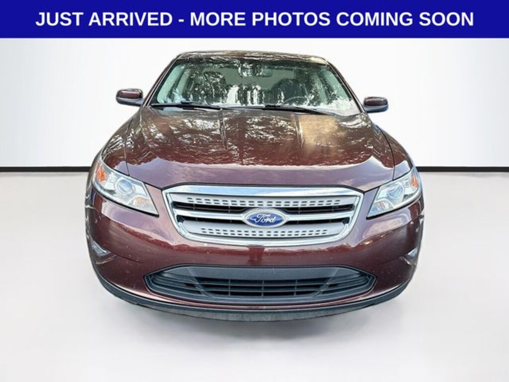 Used 2012 Ford Taurus SEL Sedan