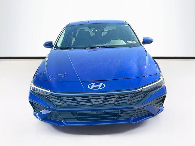 2024 Hyundai Elantra Hybrid Blue photo 2