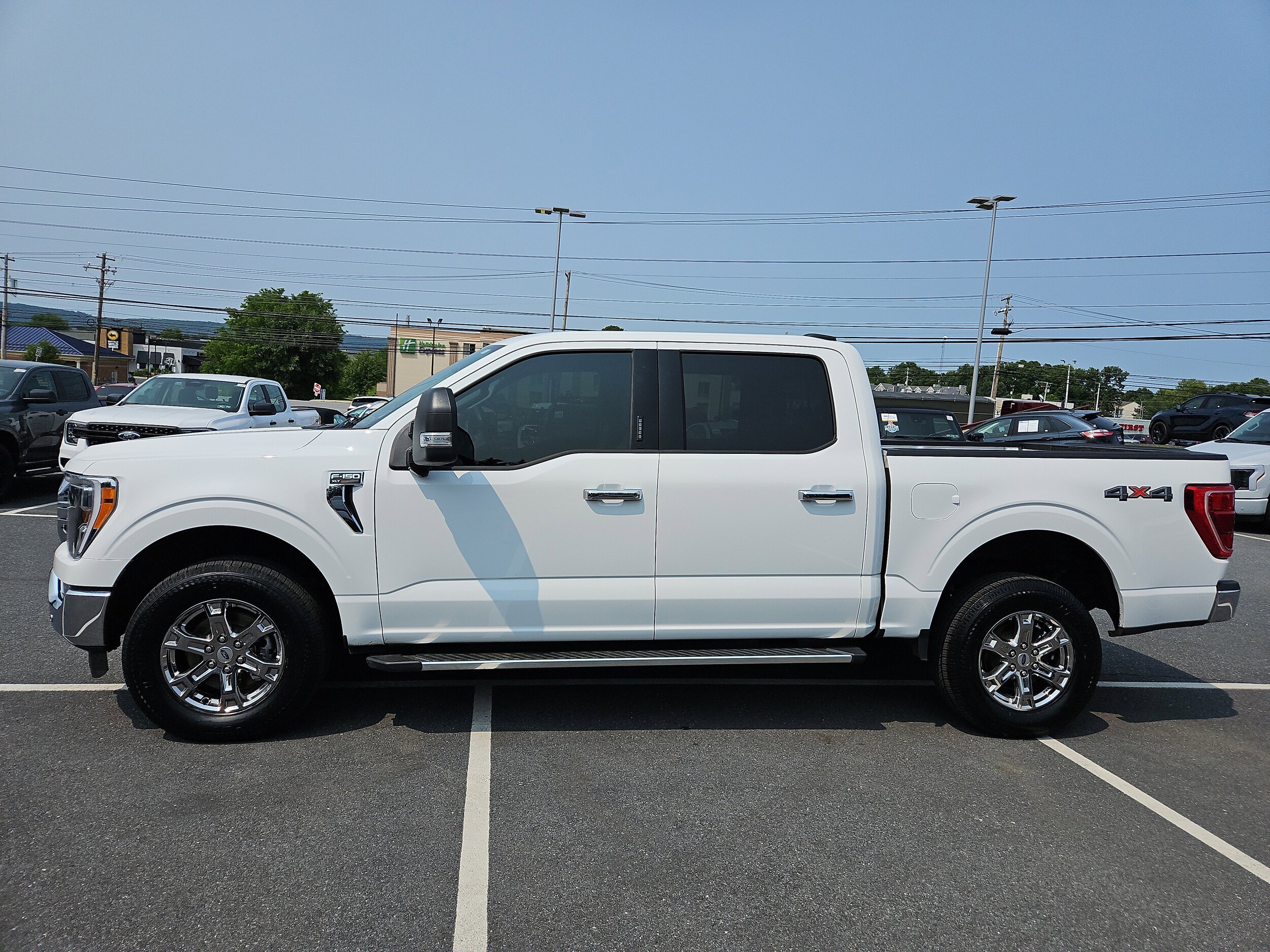 2023 Ford F-150 XLT photo 3