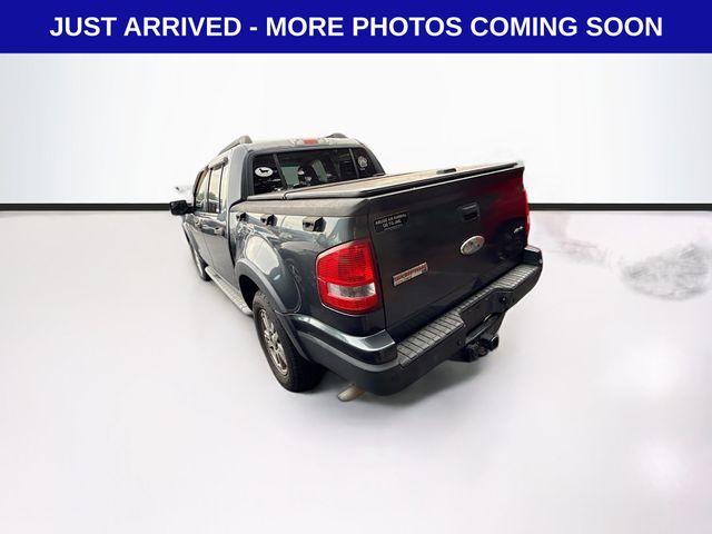 2010 Ford Explorer Sport Trac XLT photo 3