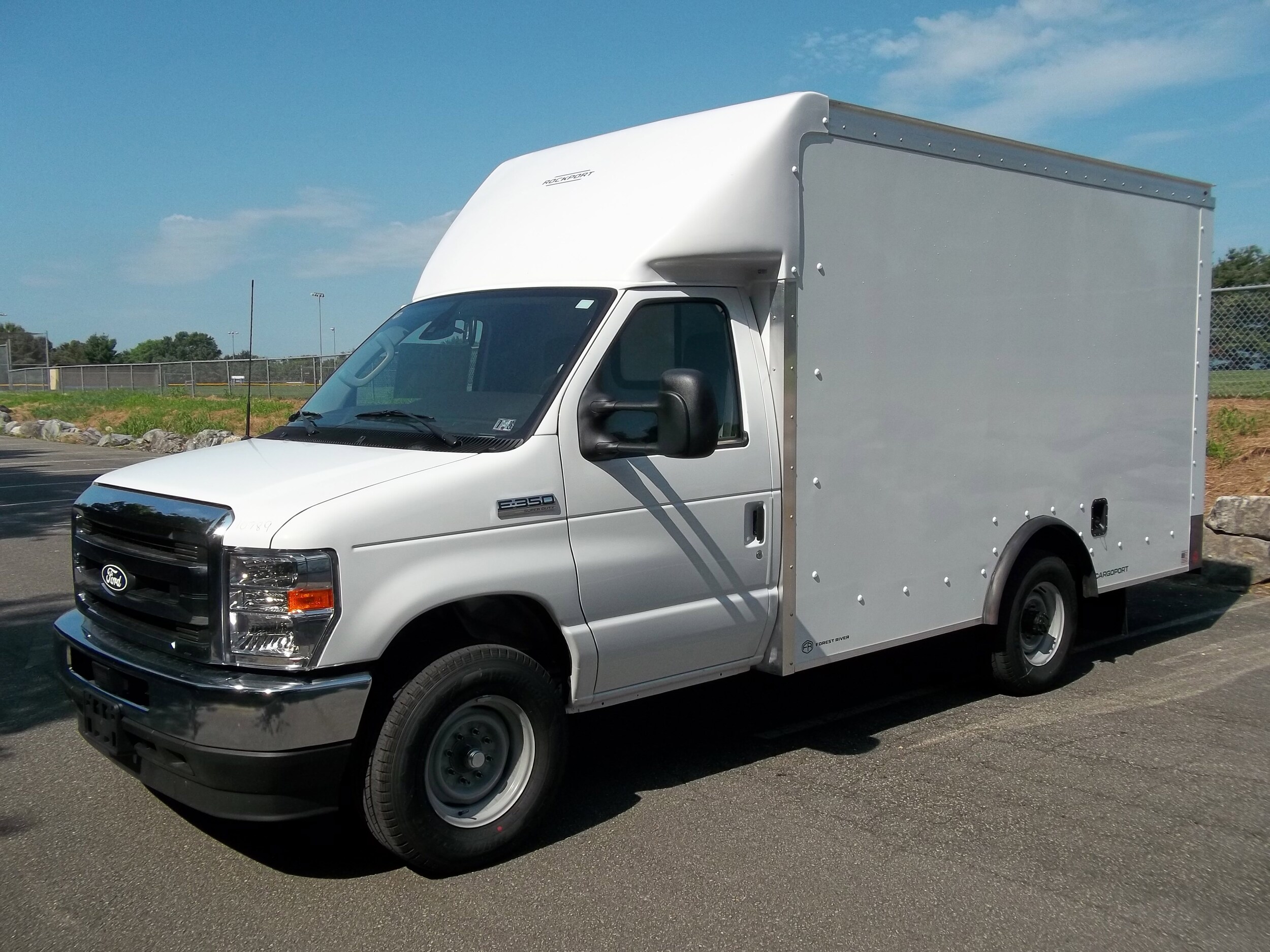 2026 Ford E-350 Base photo 3