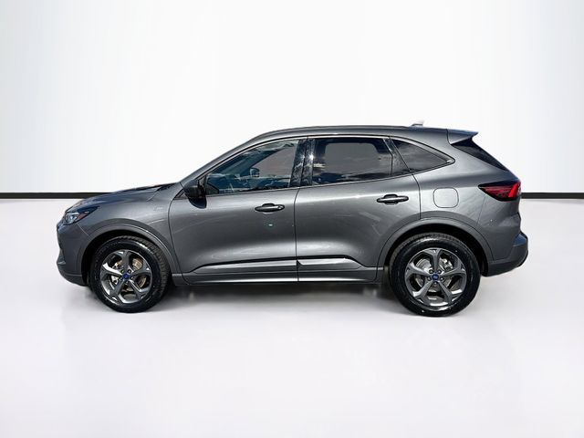 2023 Ford Escape ST-Line photo 4
