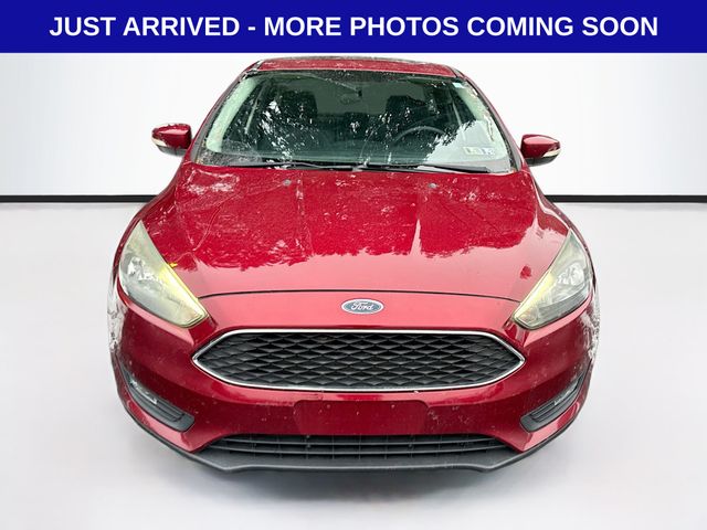 Used 2015 Ford Focus SE with VIN 1FADP3F24FL321270 for sale in Mechanicsburg, PA
