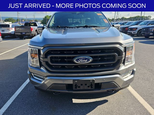 2022 Ford F-150 XLT photo 2