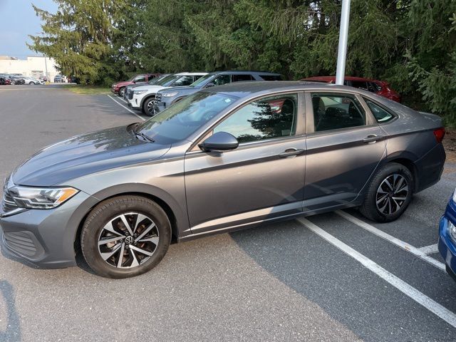 2024 Volkswagen Jetta 1.5T S photo 3