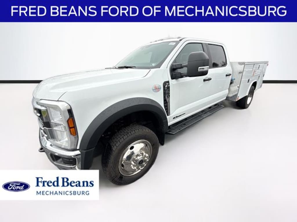New 2025 Ford F-450 Chassis XL Truck Crew Cab