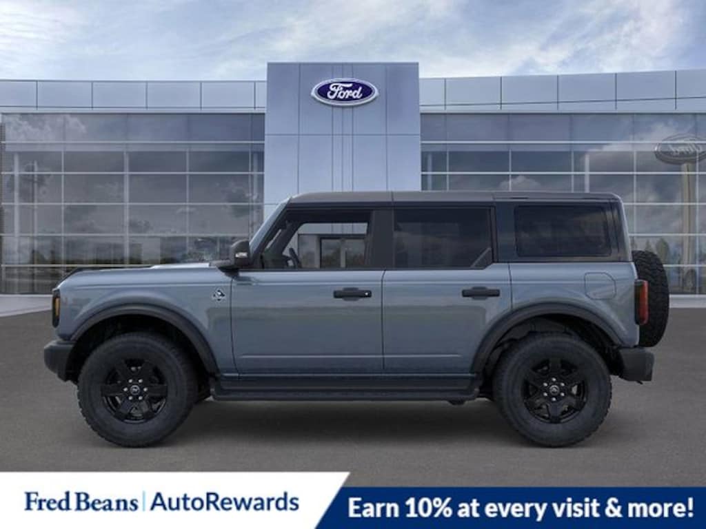 New 2025 Ford Bronco Outer Banks SUV