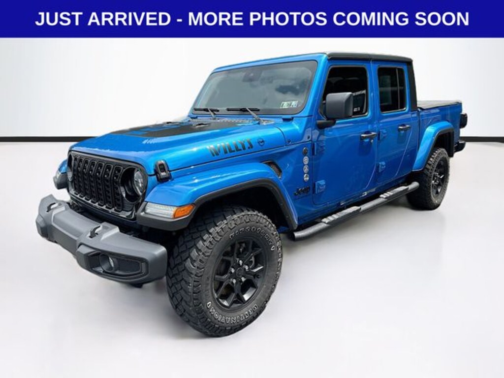 Used 2024 Jeep Gladiator Willys Truck Crew Cab
