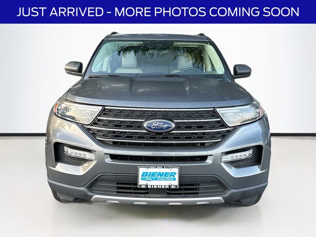 2022 Ford Explorer XLT photo 2
