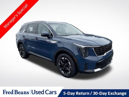 2025 Kia Sorento S SUV