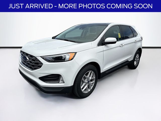 2022 Ford Edge SEL photo 3