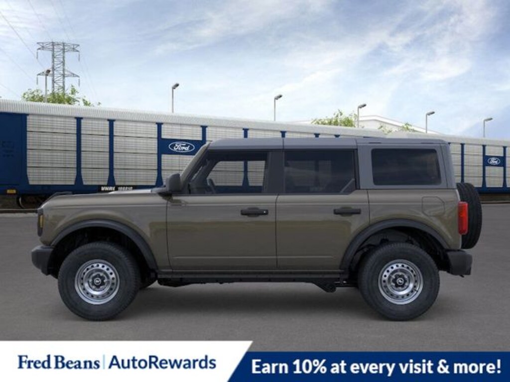 New 2025 Ford Bronco Base SUV