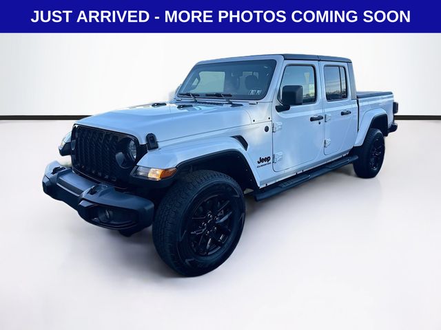 2022 Jeep Gladiator Altitude photo 3