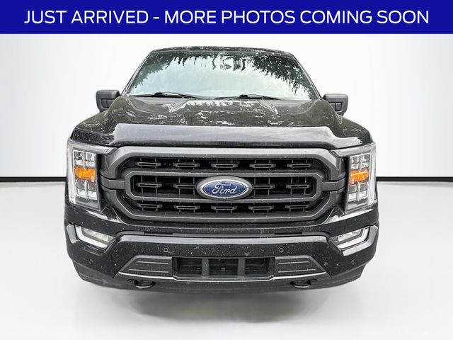 2021 Ford F-150 XLT photo 2