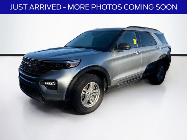 2023 Ford Explorer XLT photo 2
