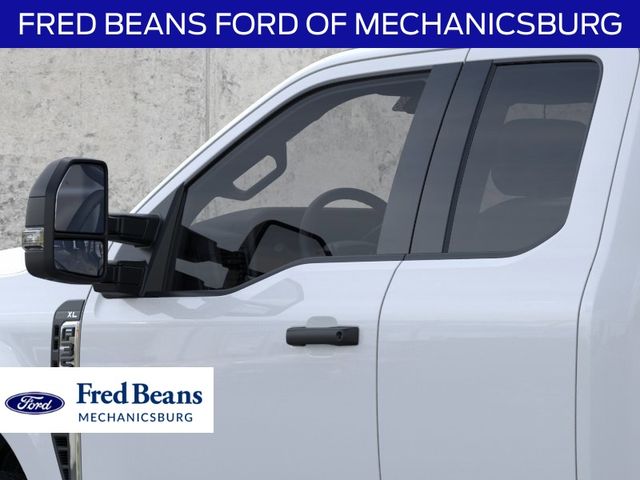 2026 Ford F-350 Super Duty Chassis Cab XL - Photo 25