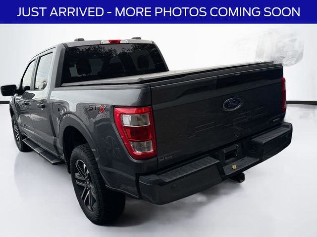 2022 Ford F-150 XL photo 3