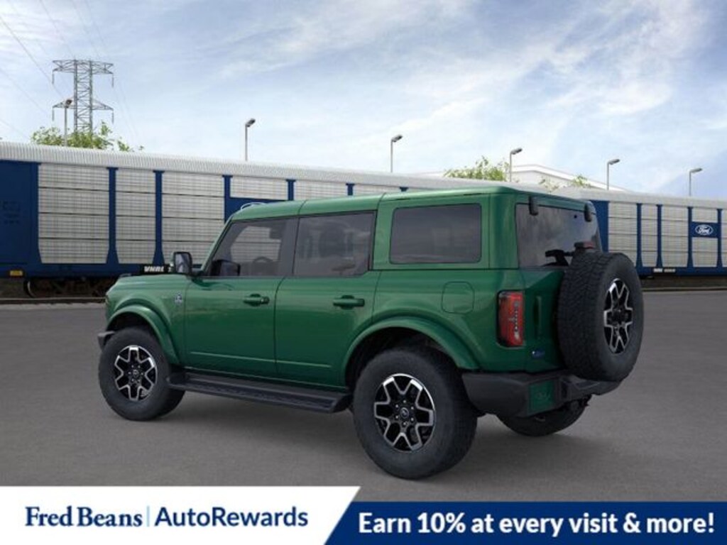 New 2025 Ford Bronco Outer Banks SUV