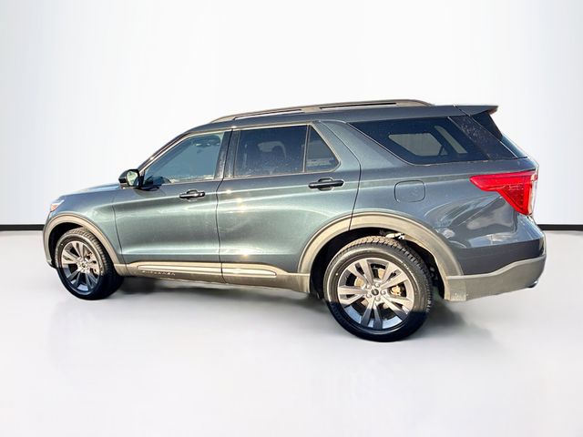 2023 Ford Explorer XLT photo 3