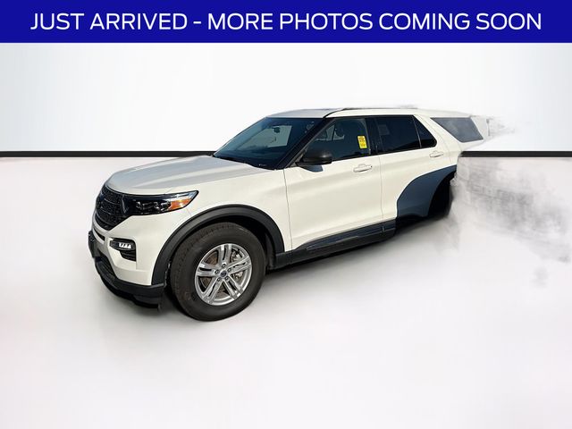 2022 Ford Explorer XLT photo 2