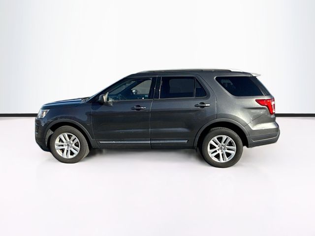 2019 Ford Explorer XLT photo 4