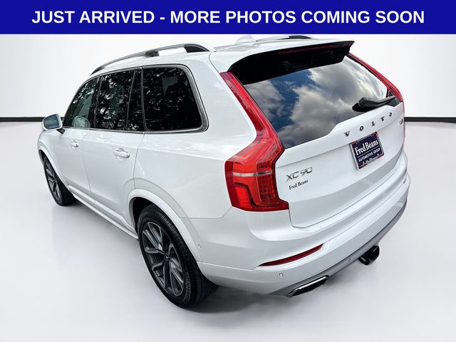 2019 Volvo XC90 T6 AWD Momentum photo 4