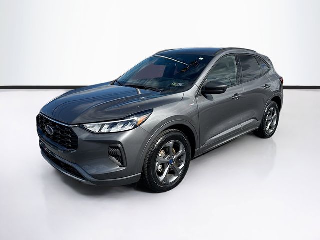 2023 Ford Escape ST-Line photo 3