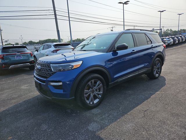2022 Ford Explorer XLT photo 2