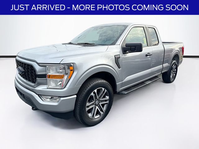 2022 Ford F-150 XL photo 3