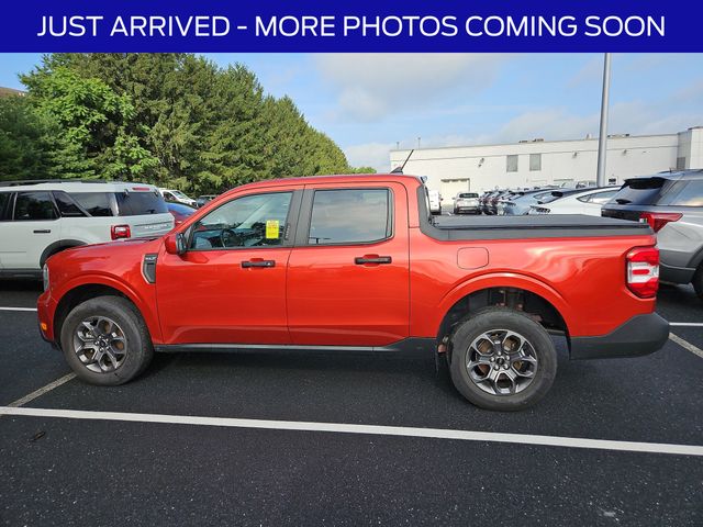 2023 Ford Maverick XLT photo 2