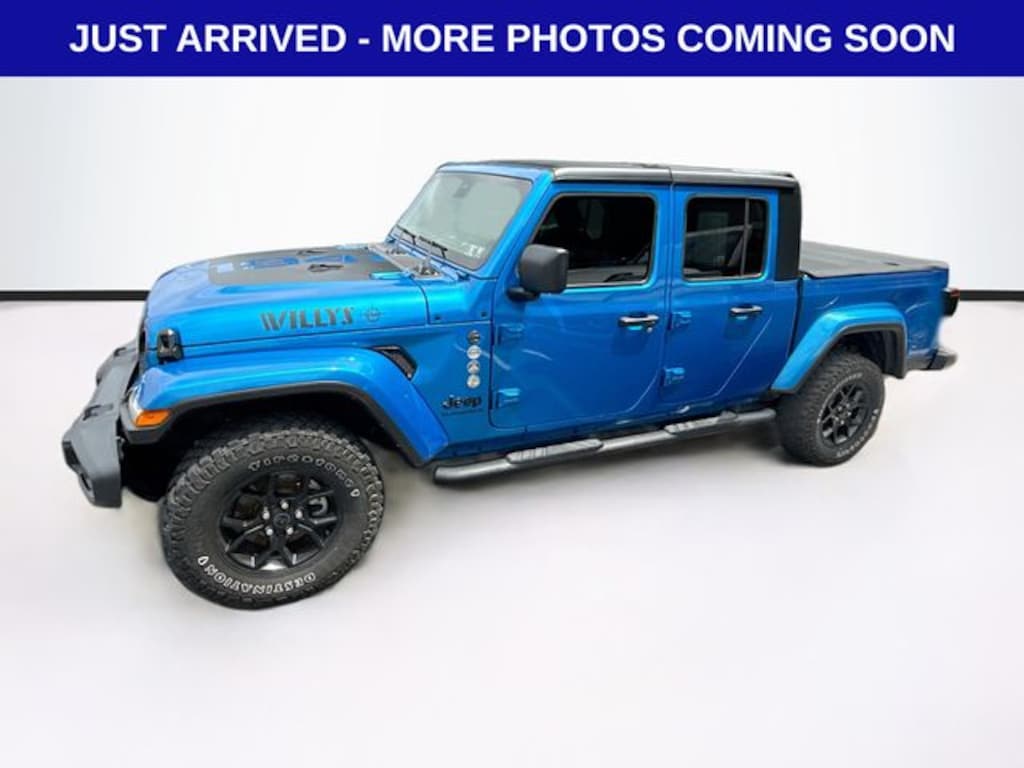 Used 2024 Jeep Gladiator Willys Truck Crew Cab