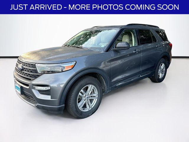 2022 Ford Explorer XLT photo 3