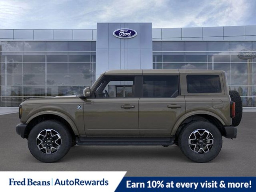 New 2025 Ford Bronco Outer Banks SUV