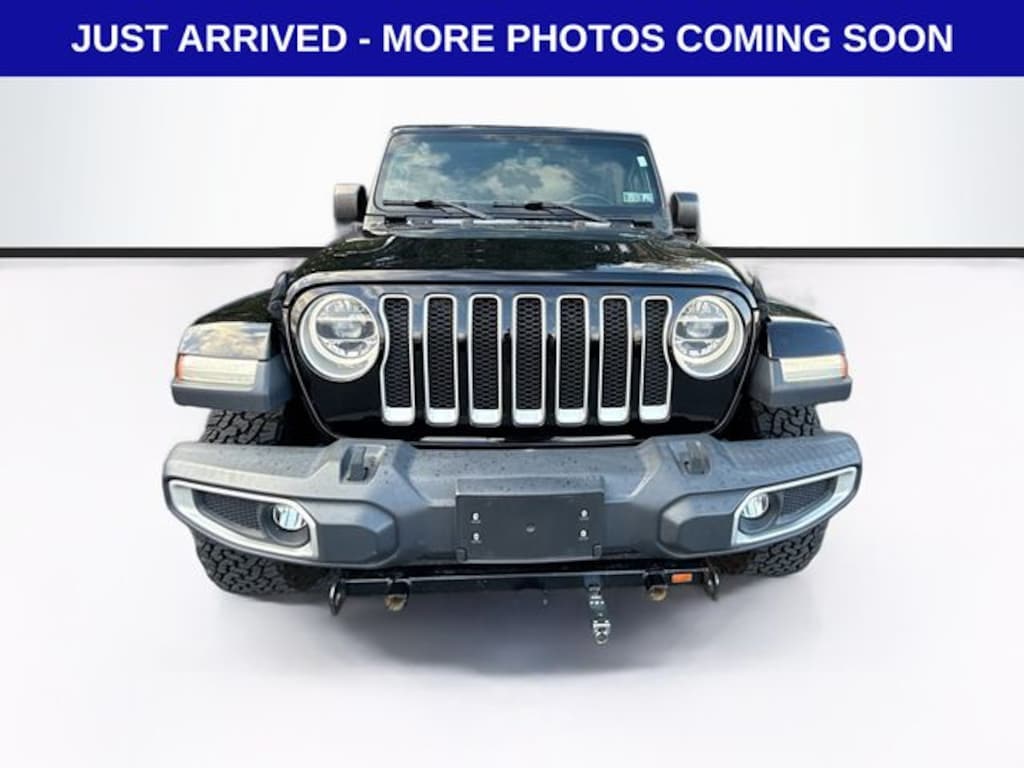 Used 2018 Jeep Wrangler Unlimited Sahara SUV