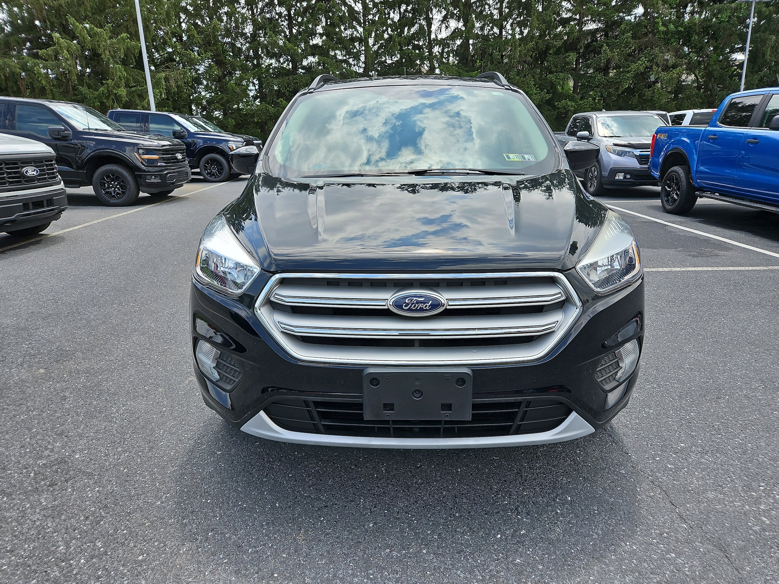 Used 2018 Ford Escape SE with VIN 1FMCU9GD1JUD01140 for sale in Mechanicsburg, PA