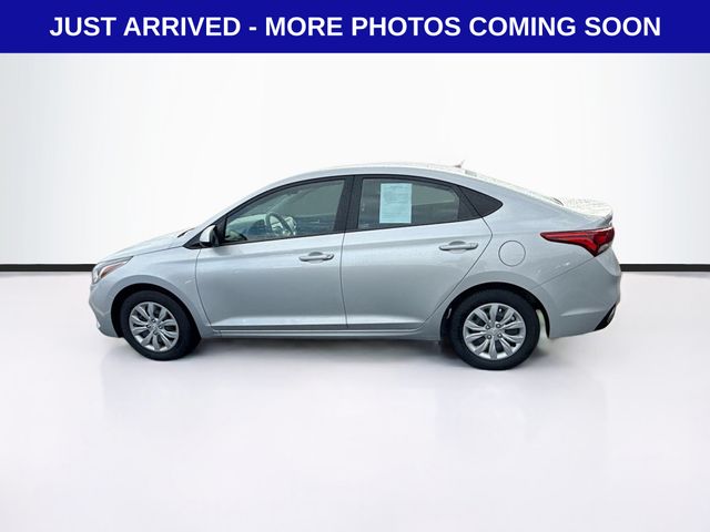 2022 Hyundai Accent SE photo 4