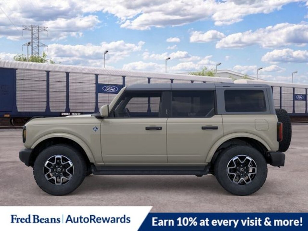 New 2026 Ford Bronco Outer Banks SUV