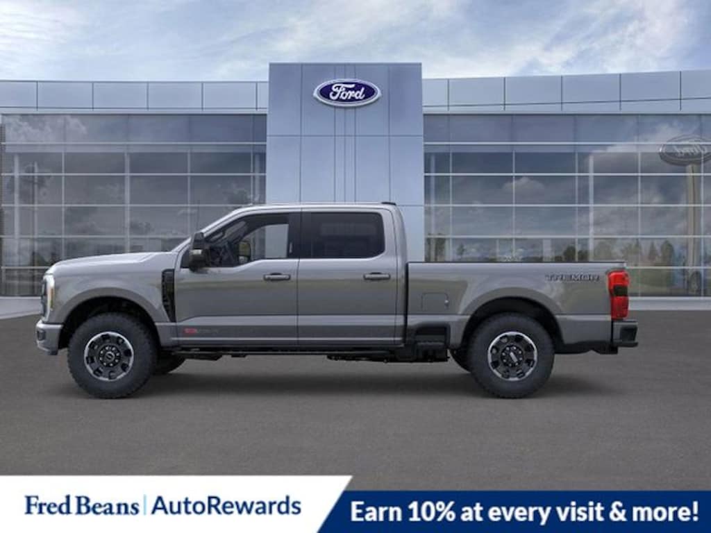 New 2025 Ford F-250 Lariat Truck Crew Cab