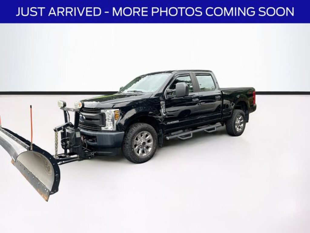 Used 2018 Ford F-250SD XL Truck Crew Cab