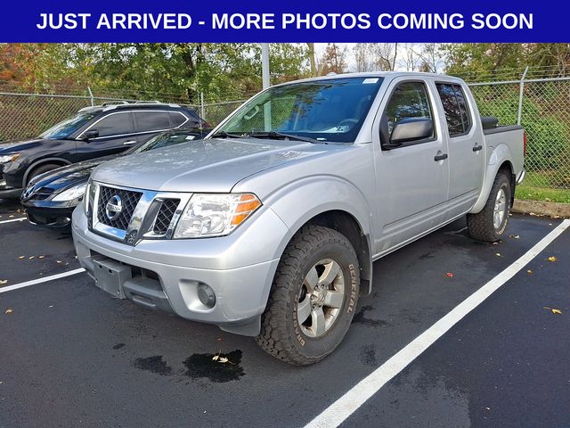 2012 Nissan Frontier SV photo 3
